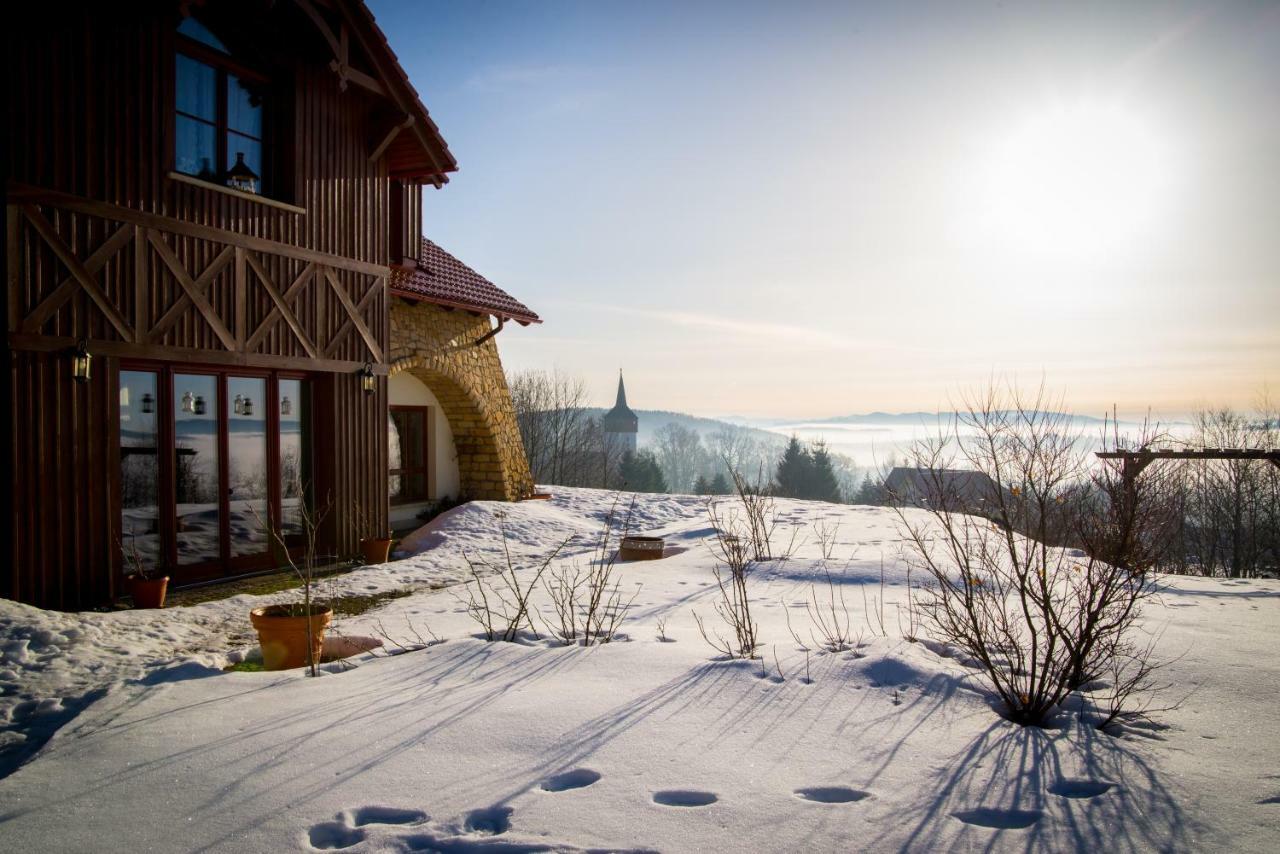 Apartamenty Romanowka Raszow Экстерьер фото