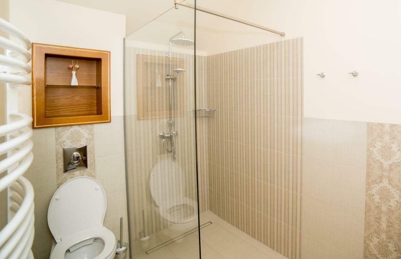 Apartamenty Romanowka Raszow Экстерьер фото